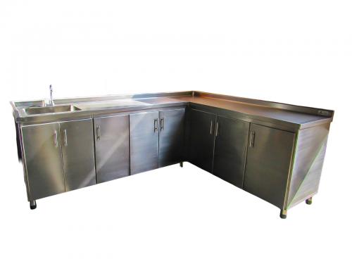 TIPO 34: MESÓN INDUSTRIAL EN L